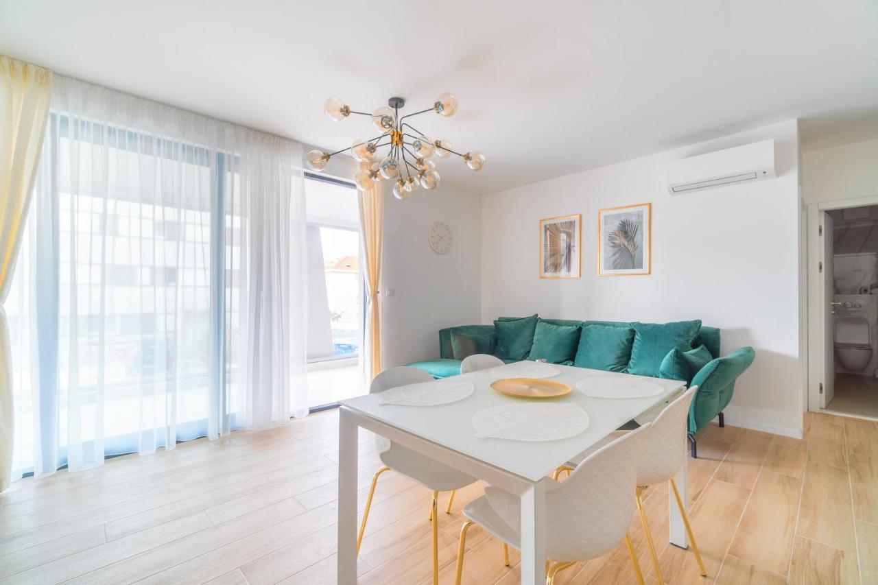 Golden Luxury Apartment Split Exterior photo