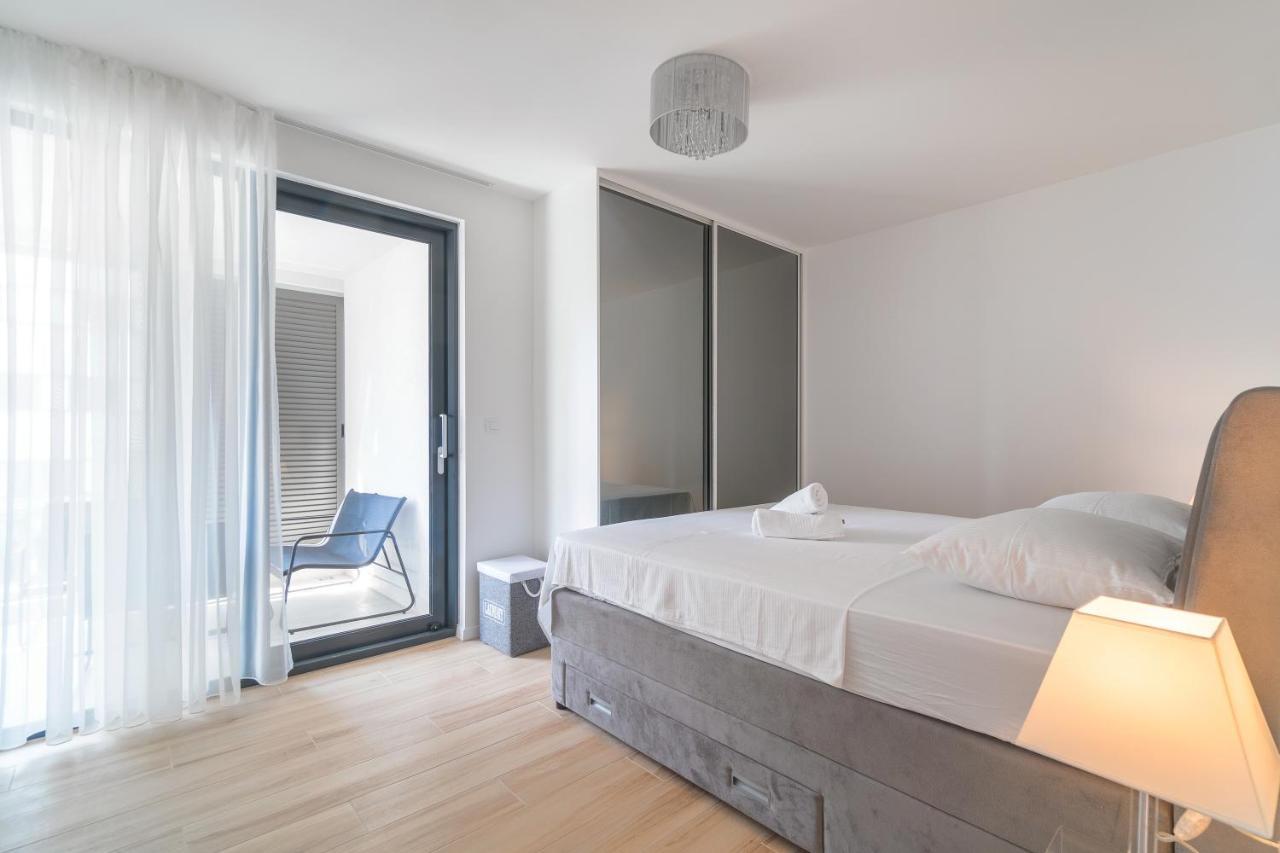 Golden Luxury Apartment Split Exterior photo
